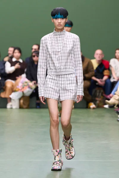 Look 35